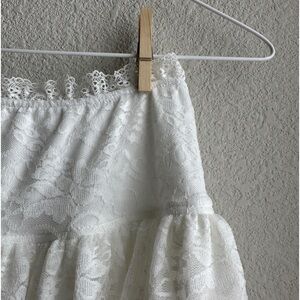 WHITE LACE MINI SKIRT